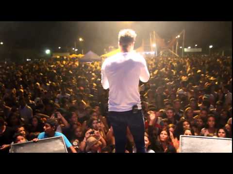 Nando Moreno - Bebo e Choro / Submisso a Você