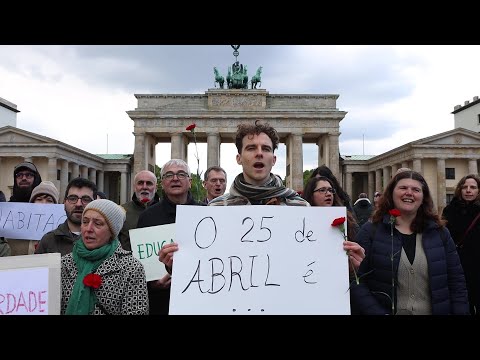 Grândola Vila Morena - Flashmob em Berlim