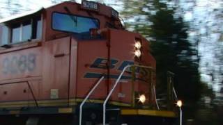 preview picture of video 'BNSF Leads Norfolk Southern in Shepherdstown'