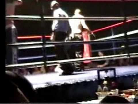 Darren Anstey Kickboxing.wmv