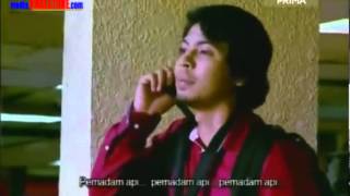 Download lagu senyuman di Kuala Lumpur mp3