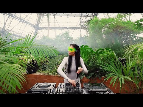 Deenara - Live @ Progressive House & Indie Dance DJ/set in the Kyiv Botanical Garden