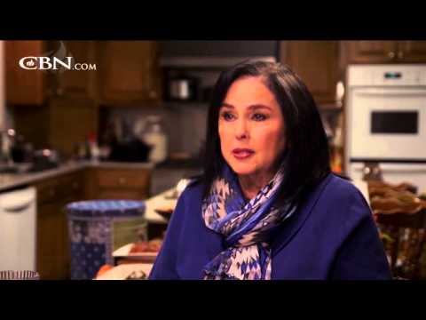 700 Club Interactive: Auld Lang Syne - Dec 31, 2013