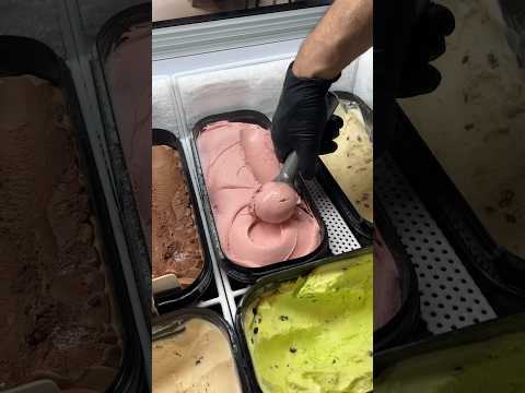 Satisfying Strawberry Ice Cream Scoop #dessertlovers #gelato #perfection #relaxingvideo #tasty