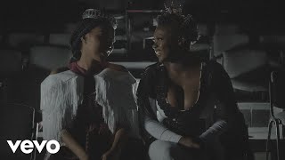 Berita - Siyathandana (feat. Amanda Black)