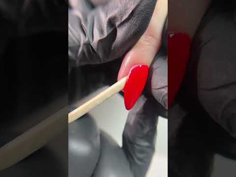 the BASE PEEL OFF 15ml the BASE PEEL OFF 15ml