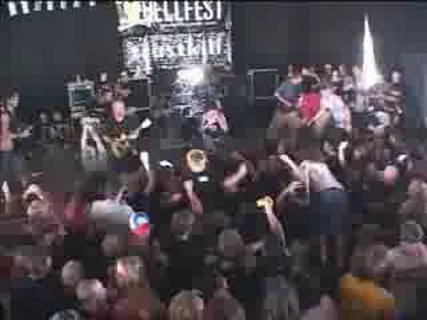 Walls Of Jericho - Jaded (Hellfest 2003)