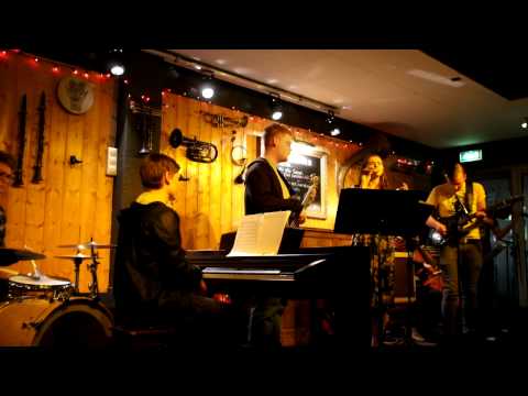 Vala Yates - Jóga .MOV