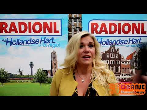 Oranje Shownieuws -  Maria Goosen ( Bakkeveen}.
