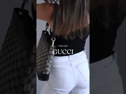 Oh how I love vintage @gucci 🖤Unboxing on my YT channel #vintagedesigner #gucciunboxing  #gucci