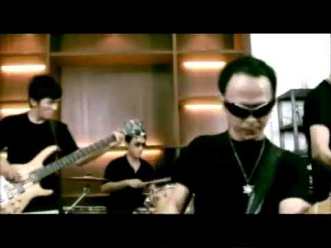 Ketika lelah mencintai