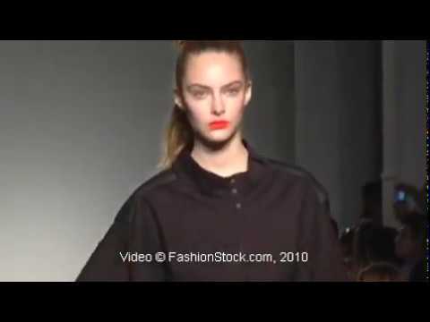Ohne Titel - NY SS 2011 Fashion Runway Show HD Video