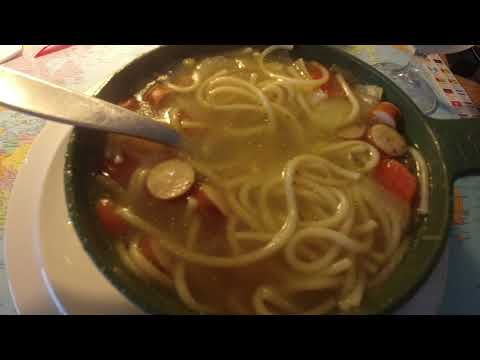 MongoTV_6320 - Min Aftensmad - Hønsebouilllonsuppe Med KYLLINGPØLSE - Spaghetti - Løg - Gulerødder