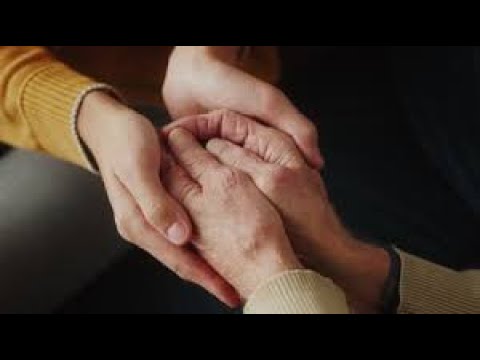 "Áldj meg engem" Volyák Kati és az Ezüstfenyő Gondozó Centrum lakóinak előadásában