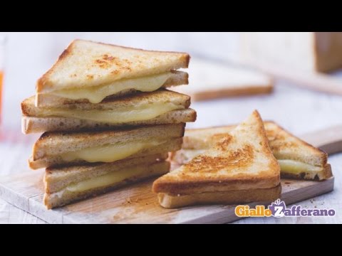Grilled cheese sandwich
