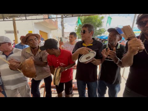 SAMBA NA FEIRA LIVRE DO BRAVO(SERRA PRETA BAHIA) BOM BATUQUE 🎸🎶
