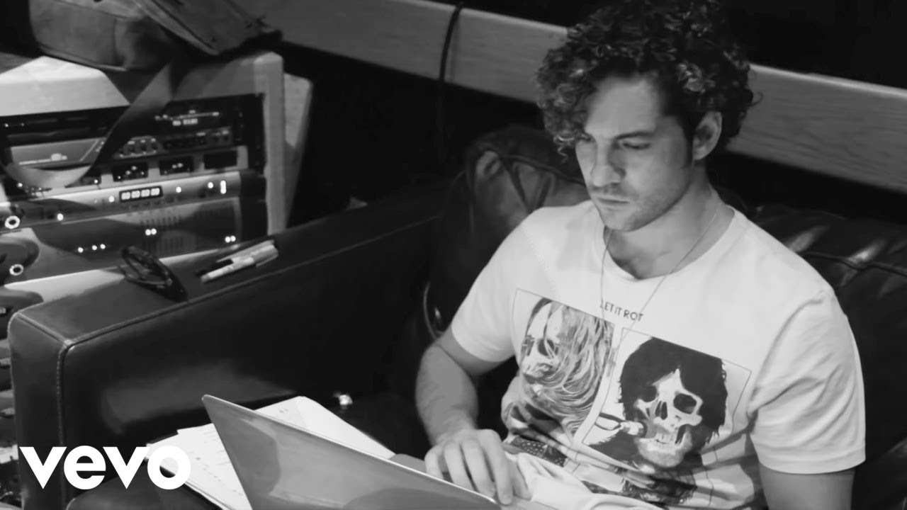 David Bisbal — Diez Mil Maneras (pseudo)
