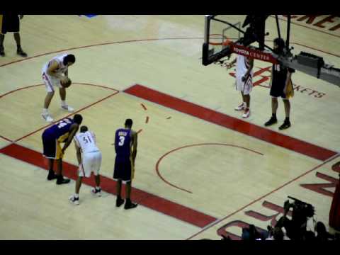 Rockets/Lakers Playoffs Game 4 Luis Scola free throws 2009