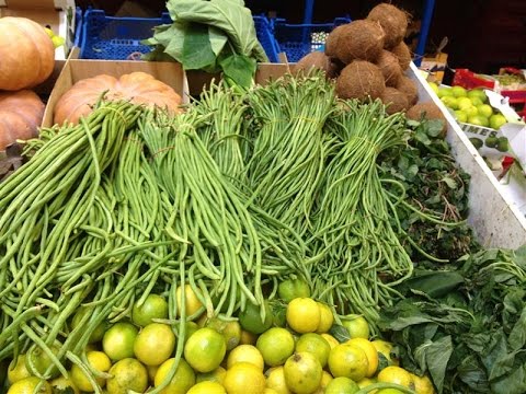 "Surinamese Long Yard Beans with Chicken and Potatoes Recipe" "Recipes from Suriname"