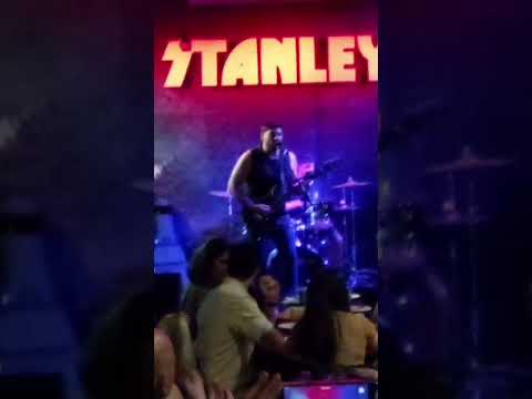 la #bandaderock es de Franck, Sta. Fe 🇦🇷 en IG: metrocuadradorock #rocknacional #calamaro #divididos