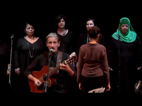 Solo le pido a dios - Shlomo Ydov & Rana Choir