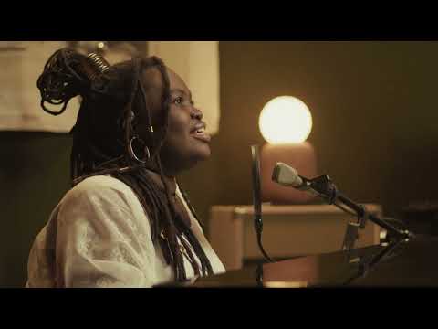 Daymé Arocena - Cómo Dayme's Version  (Official Video)