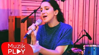 SIRMA - Love In The Dark (Live)