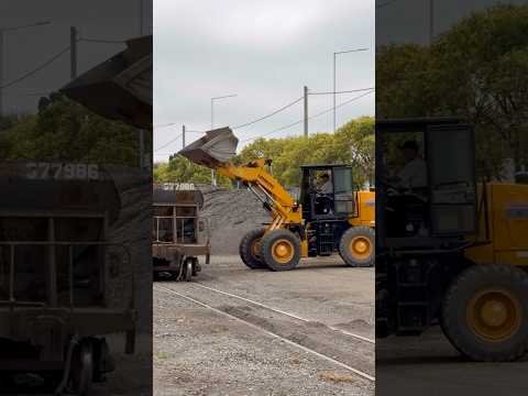 Carga de piedras en Juárez Celman!🚂