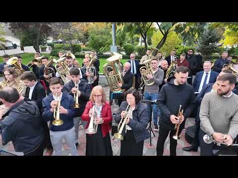 Cand la sunetul de trambiti -  Fanfara Oinacu Dirijor : Gabriel Draganescu