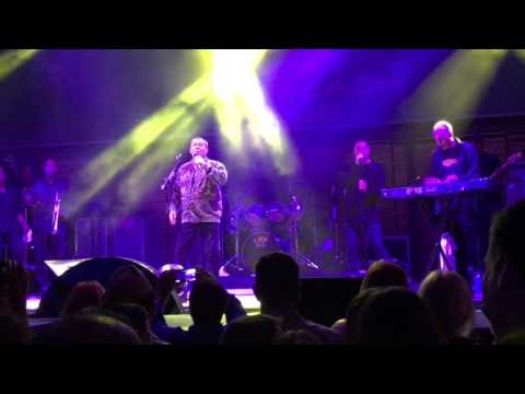UB40 En Puerto Rico (Impossible Love)