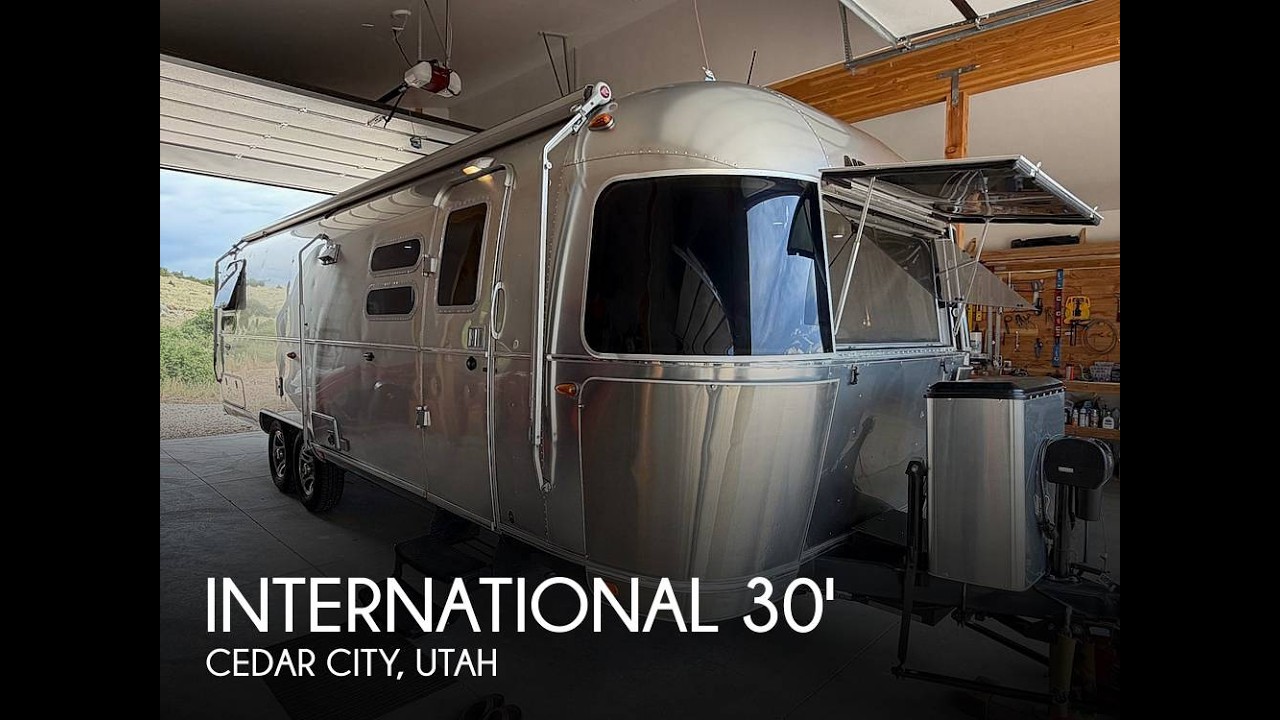 A photo of this 2016 Airstream International 30 Signature
