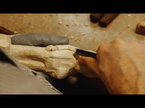 The Basics Of "Blocking Out" A Roughouts || Beginners Guide to Carving