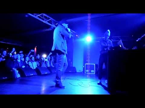 DEMI-PORTION et MOKLESS à la Bellevilloise