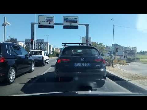 Driving from Talsano to the center of Taranto (Puglia - Italy)