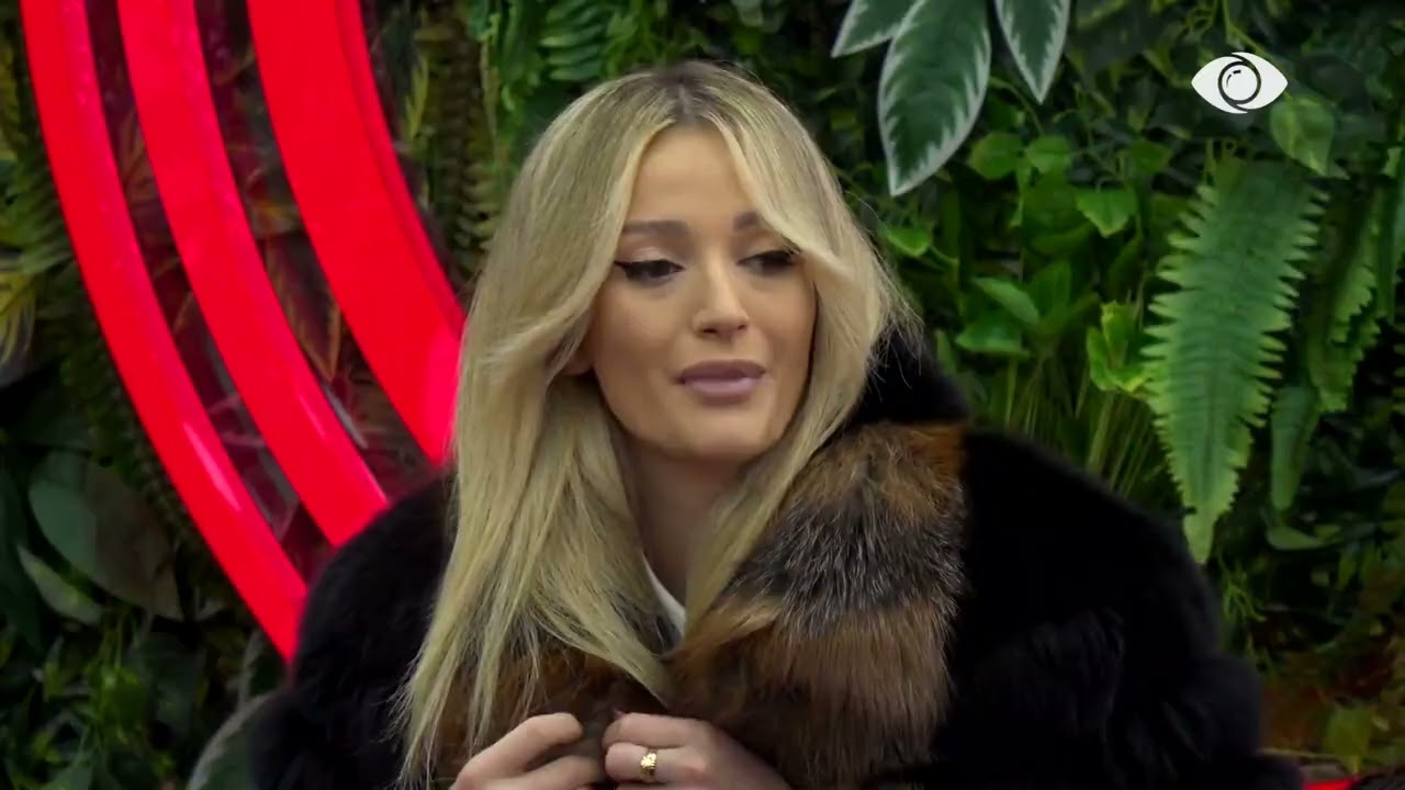 Je e paaftë…/ Selin i kthehet Kristit: Nuk është turp, për njerëzit është