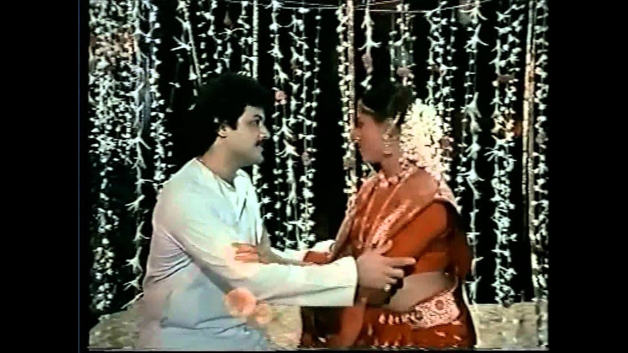 Aa Hamasafar, Pyaar Ki Sej Par, Kuchh Kahen Kuchh Sunen Lyrics | Chatpati | Lata Mangeshkar, Kishore Kumar | Basu Manohari