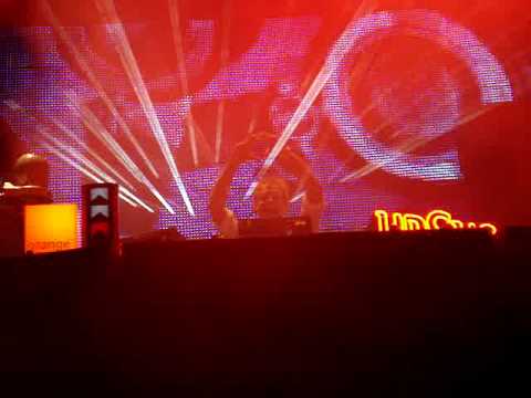 Armin Van Buuren @ The Mission Dance Weekend / Cosmic Gate's Not Enough Time (Andy Duguid Remix)