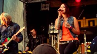 Nimetön - En jää tuleen makaamaan [Live @ Elmusrock 21.7.2012]