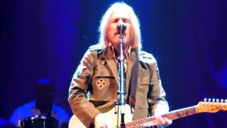 Tom Petty....Intros....She&#39;s A Woman in Love (It&#39;s Not Me)....9/23/14....Nashville