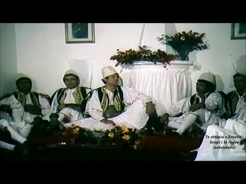 Te shtëpia e Enverit - Grupi i të rinjve Gjirokastër (ndalohet rreptësisht kopjimi dhe ripublikimi)