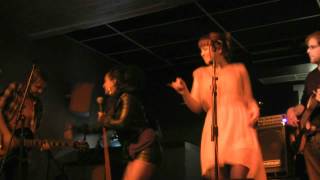 In The Basement-Jasmine Kara and the Rumours