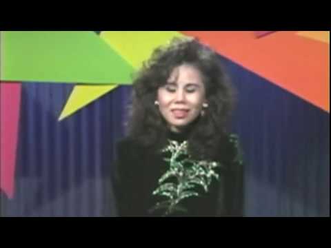 Thể hiện bởi Thanh Tuyền