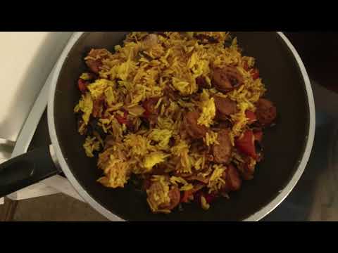 MongoTV_6472 - Mongo Madskole - Stegte PØLSER Med KARRY RIS - LØG - RØD PEBERFRUGT