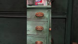 Paradise paint inlay from @IronOrchidDesigns on DIY Paint