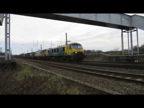 Freightliner 90043 & 90048 - 4M27 Containers, Balshaw Lane Jn 05/12/17.