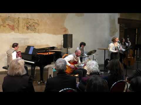 Amelie & The Good Boys Band JK - Besame Mucho