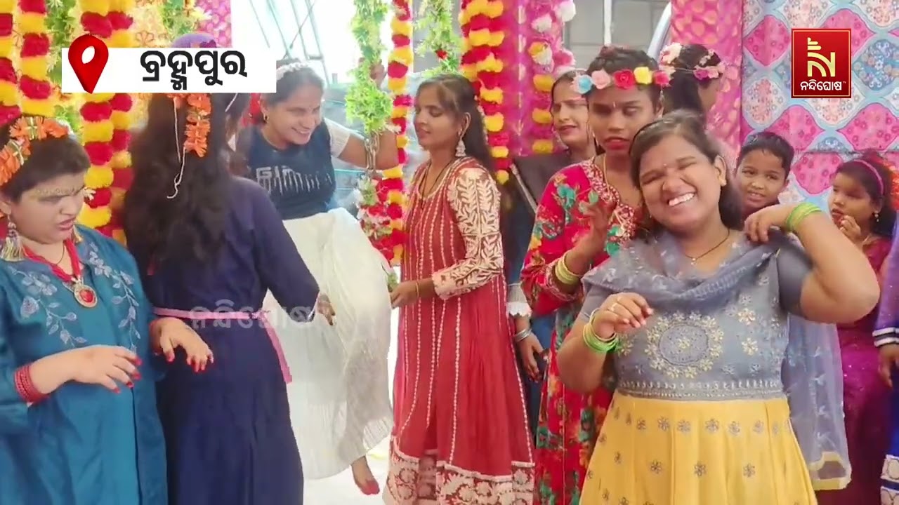 ଉତ୍ସବର ପ୍ରଥମ ଦିନରେ ଉତ୍ସବମୁଖର ଗାଁ ଠୁ ସହର