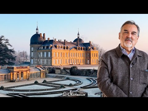 Digoine: The Château of a French Art Lover. Private Tour with the Owner