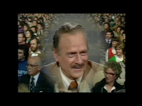 Marshall Mcluhan Full lecture: New! The medium is the message - 1977 part 1 v 3