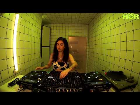 Ell Murphy / November 3 / 7pm-8pm